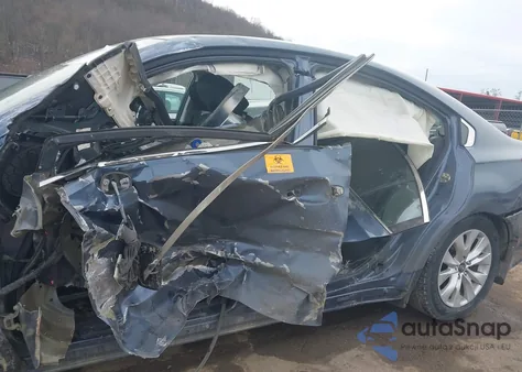 2017 Subaru Legacy 2.5I z USA, uszkodzony, nr VIN 4S3BNAB65H3064983